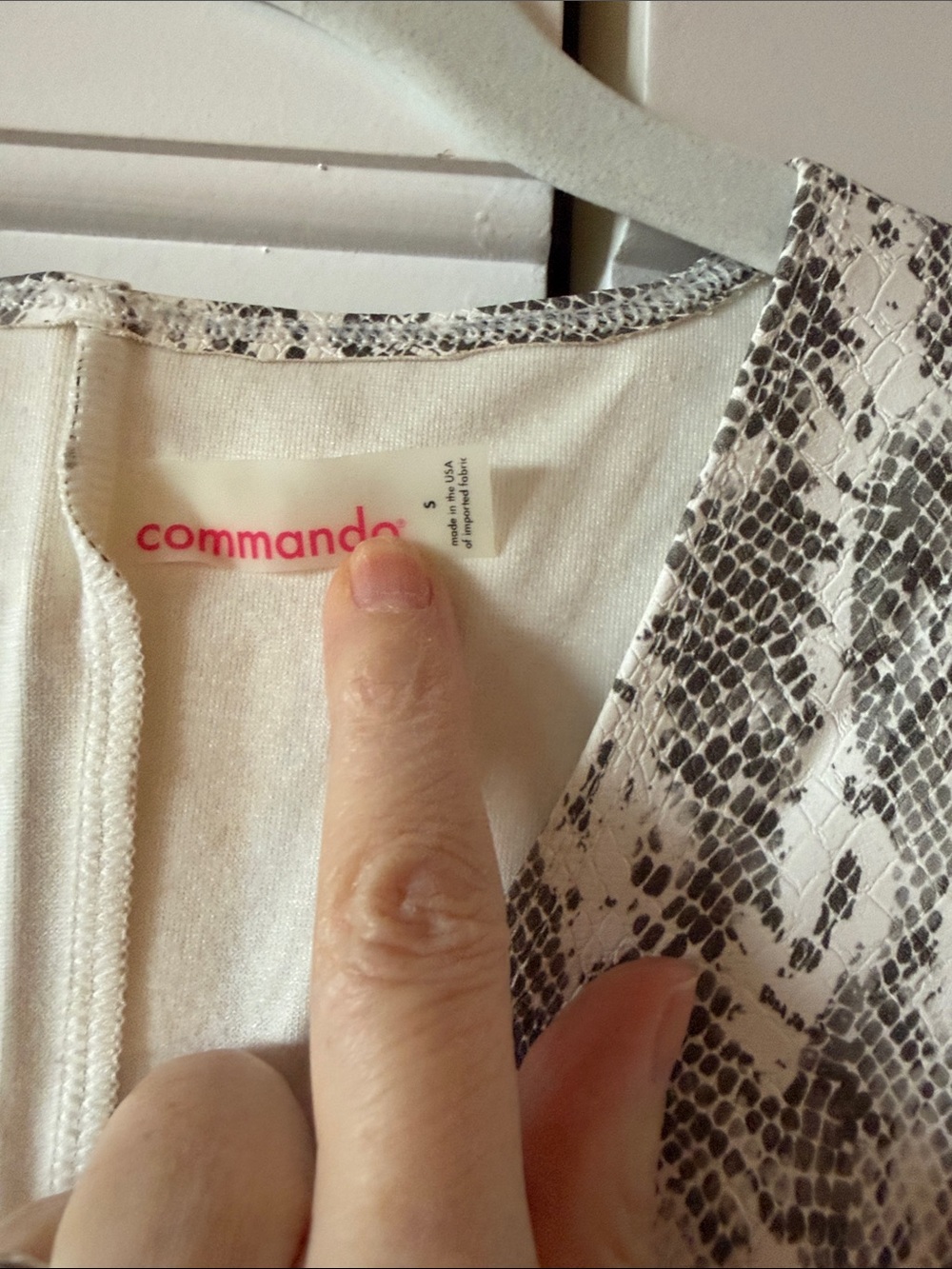 Commando Snake-Print Bodysuit - Picture 4 of 6